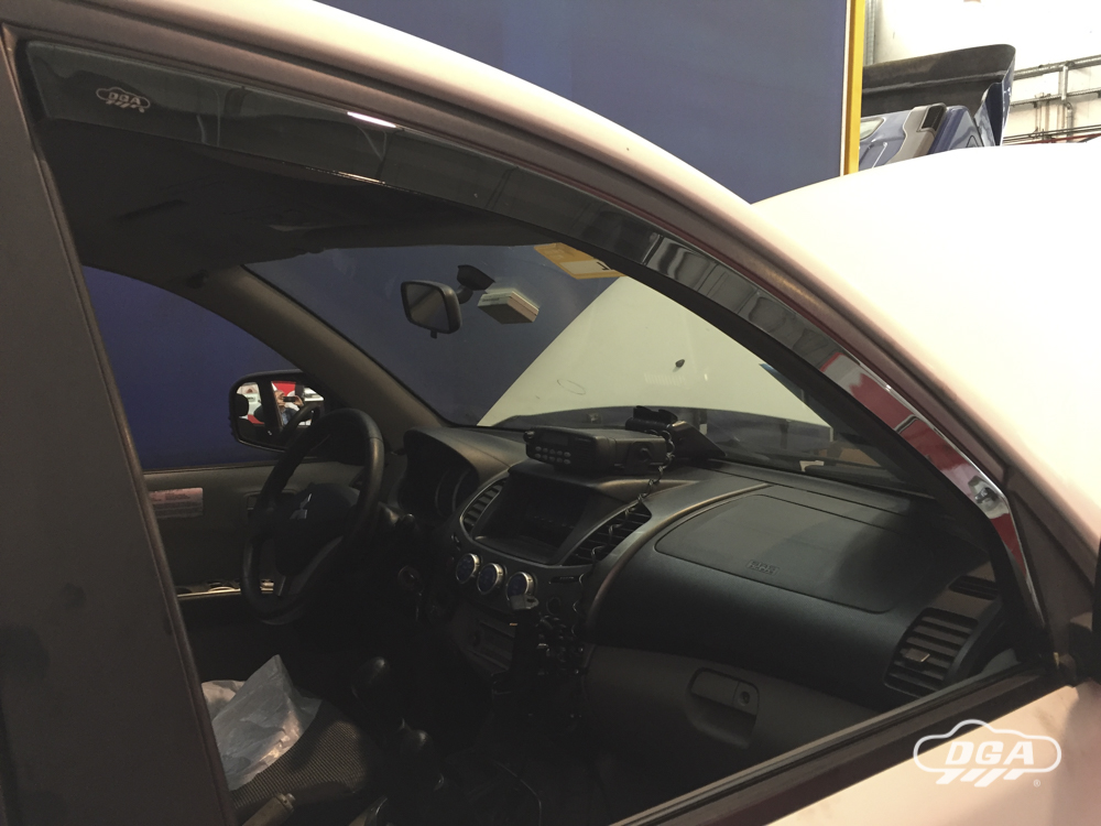 Chuventos MITSUBISHI L 200 Double Cab, PICKUP, 2006 - 2015, 4 Portas, Frente, Interior